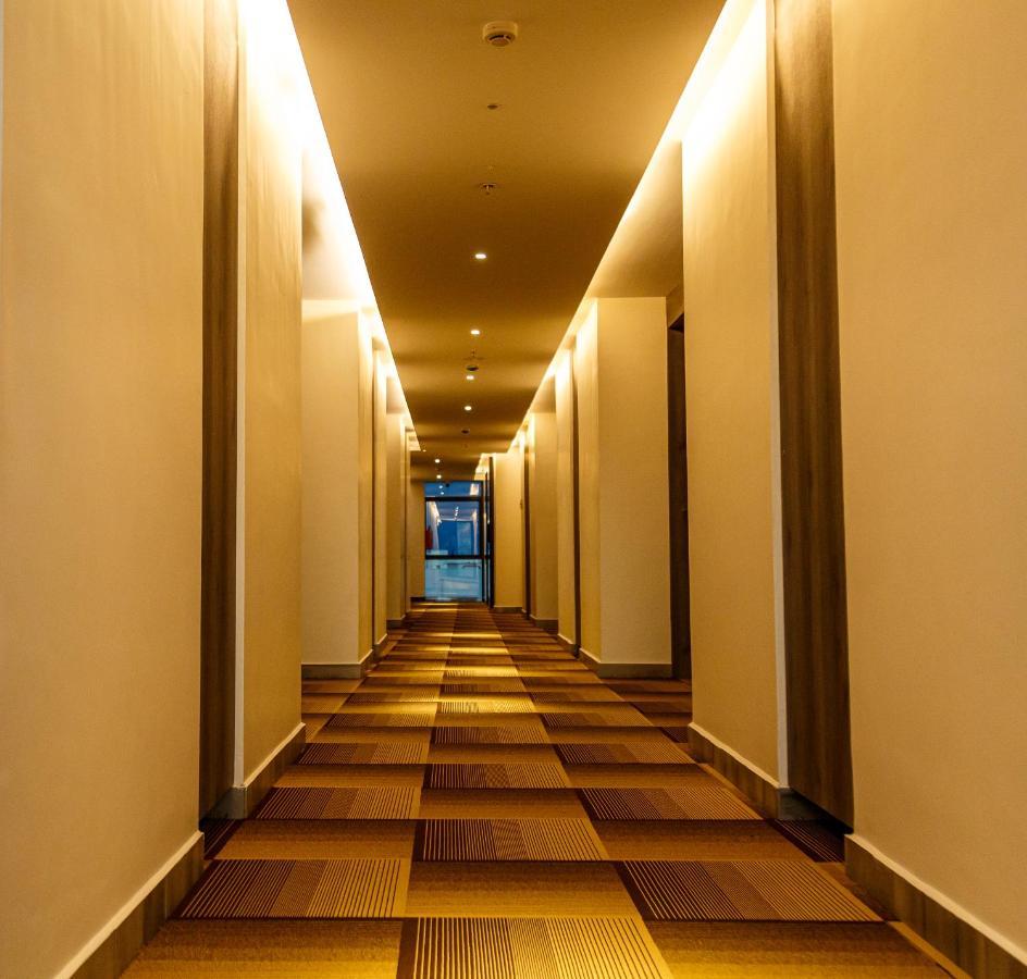 Hotel Galore Inn 迈索尔 外观 照片